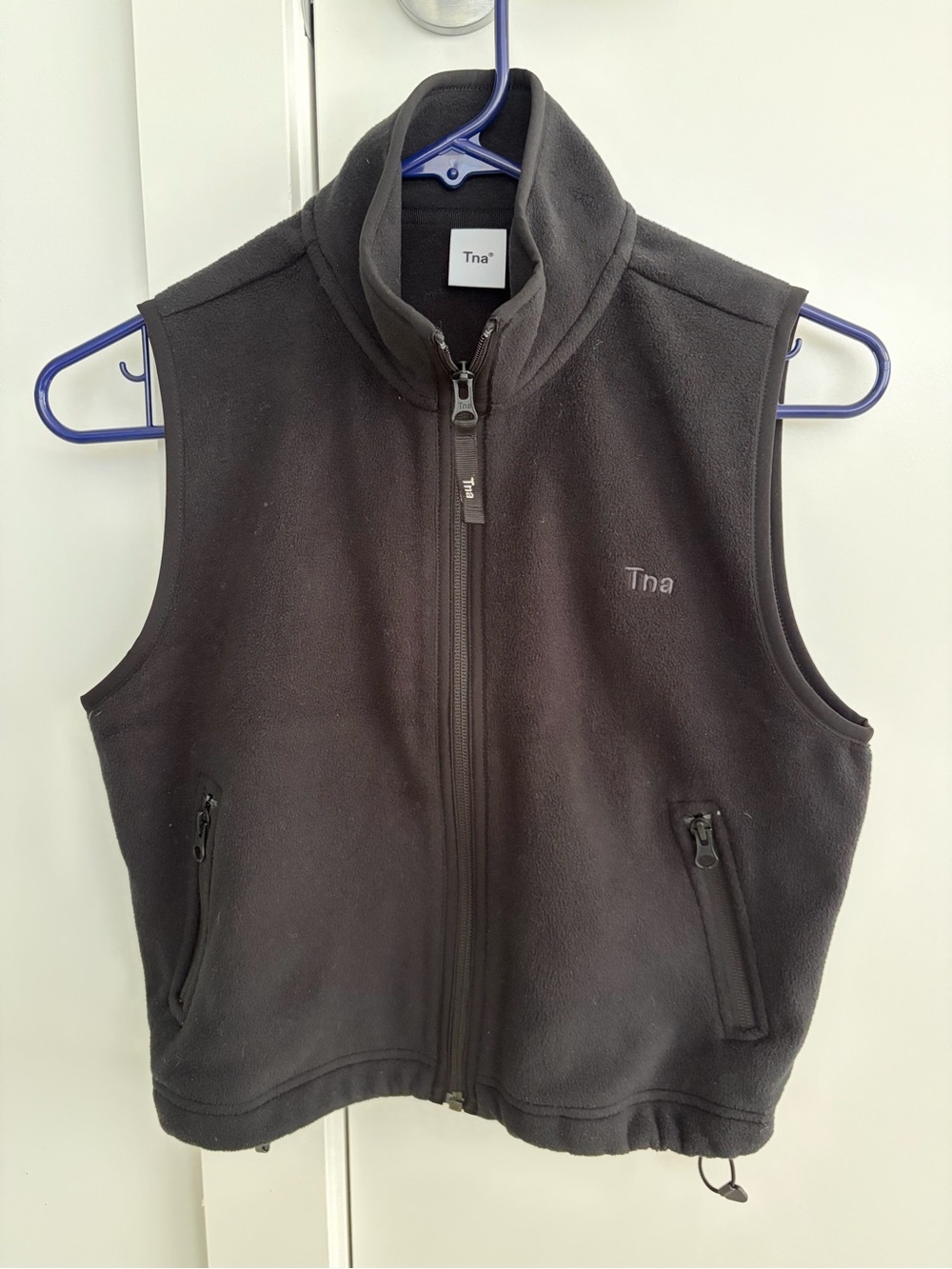 Tna Cropped Black Fleece Vest